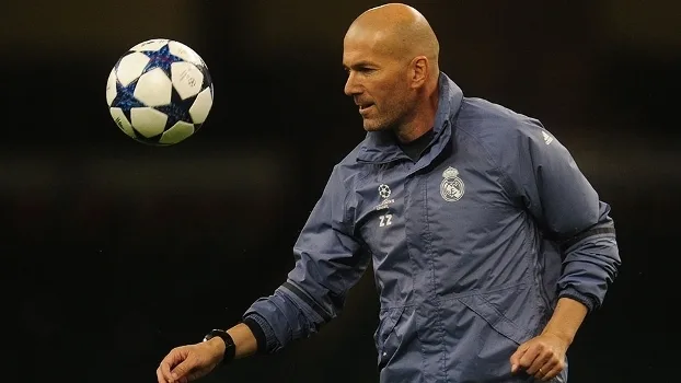 Recuperado da covid-19, Zidane volta ao Real Madrid; presidente testa positivo