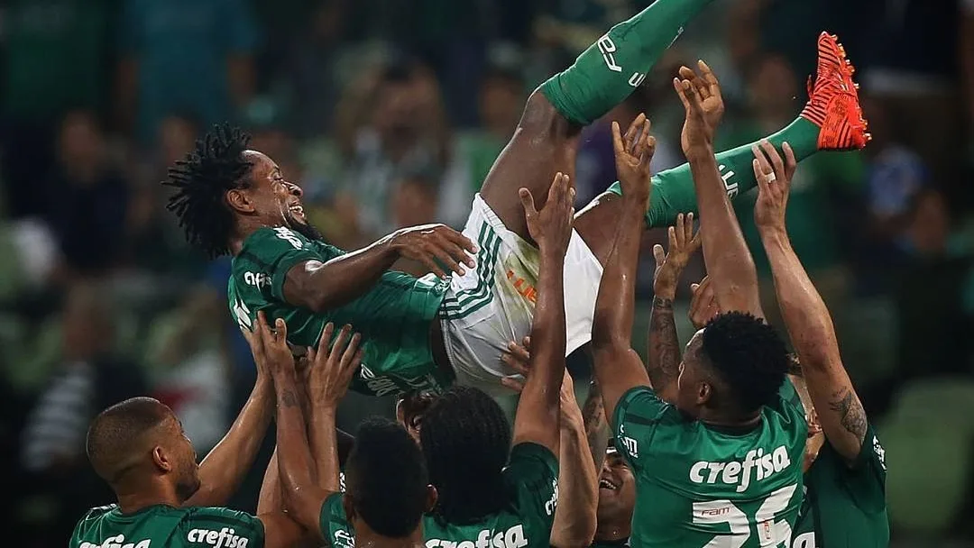 Prêmios de R$ 15 milhões dão mais poder ao Palmeiras na janela de transferências