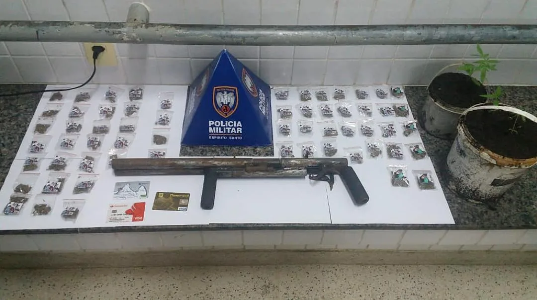 Menor é detido em Guarapari com arma e drogas