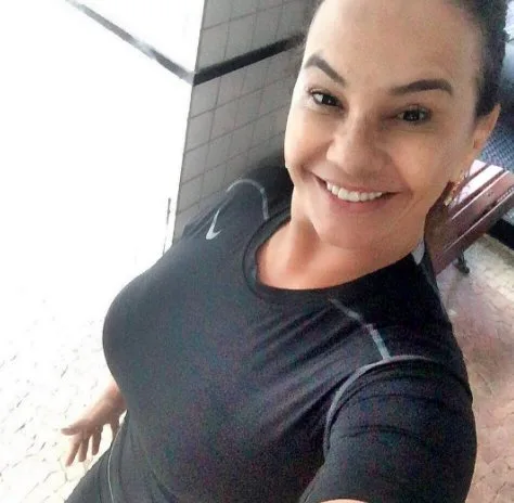 Solange Couto faz barraco e exige atendimento preferencial em loja