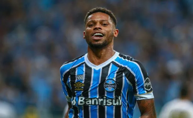 Grêmio anuncia a rescisão de contrato do atacante André