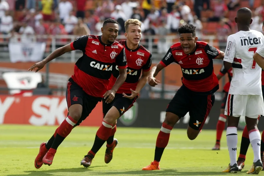 Com gol no início, Flamengo bate São Paulo e fatura Copa São Paulo de Juniores