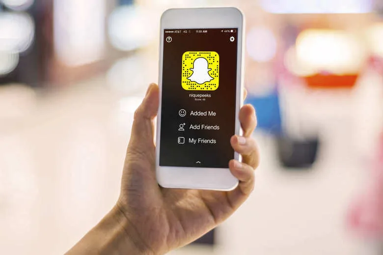 Snapchat inicia venda de óculos que grava vídeo em máquina automática