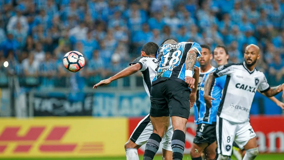 Renato Gaúcho diz que substituição no 1º tempo foi decisiva contra o Botafogo