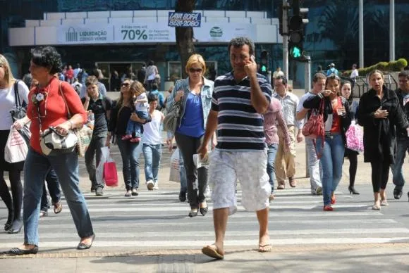 Desemprego atinge 12,3 milhões de pessoas no quarto trimestre de 2017