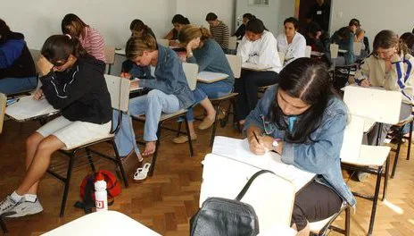 Estudantes podem testar conhecimentos no simulado online Hora do Enem