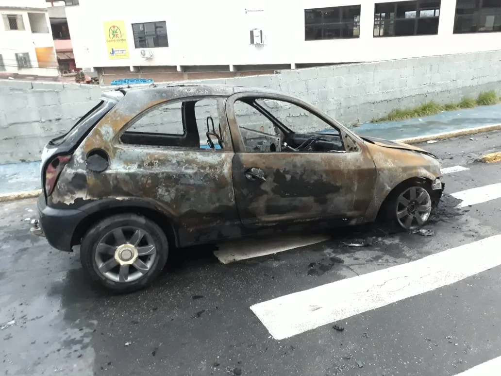 Polícia Civil recupera veículo furtado após pegar fogo em Cachoeiro