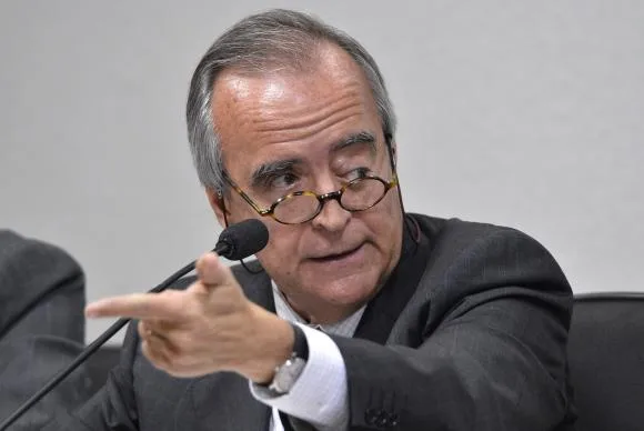 Ex-diretor da Petrobras é preso pela Polícia Federal na madrugada desta quarta-feira