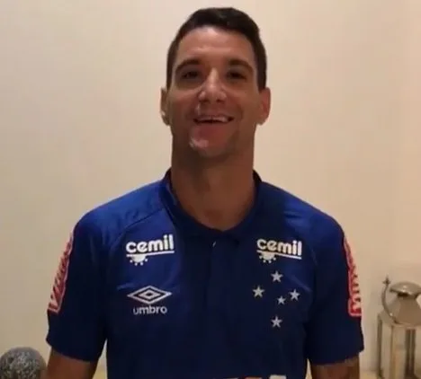 Cruzeiro marca chegada de Thiago Neves para segunda-feira