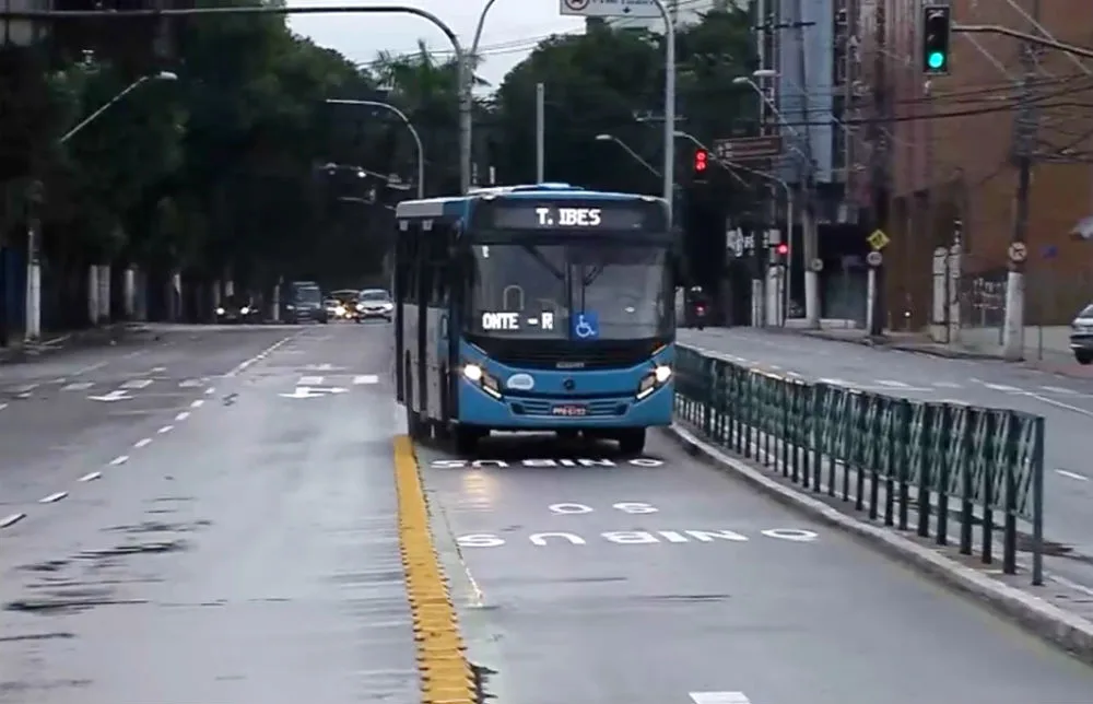 Vitória terá nova faixa exclusiva para ônibus no início do ano que vem