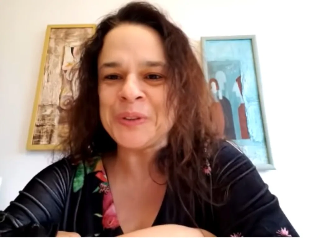 Janaína Paschoal revela que teve covid-19 e fala sobre crise política no País