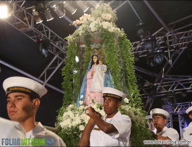 Dois milhões de devotos prestaram homenagens à Nossa Senhora durante a Festa da Penha