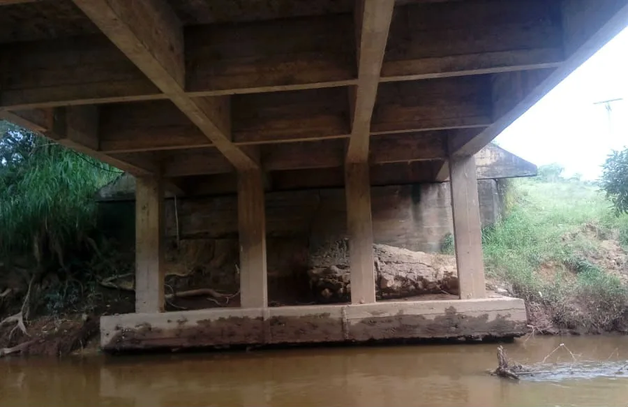 Com problemas estruturais, ponte entre Guaçuí e Dores do Rio Preto é interditada