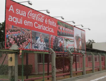 Coca-Cola para de produzir refrigerante em Cariacica e fábrica será centro de distribuição