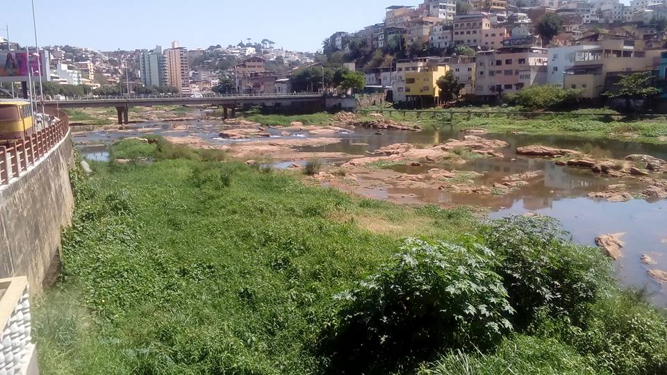 Crise hídrica atinge sul do Estado e casas estão sendo abastecidas por caminhão pipa