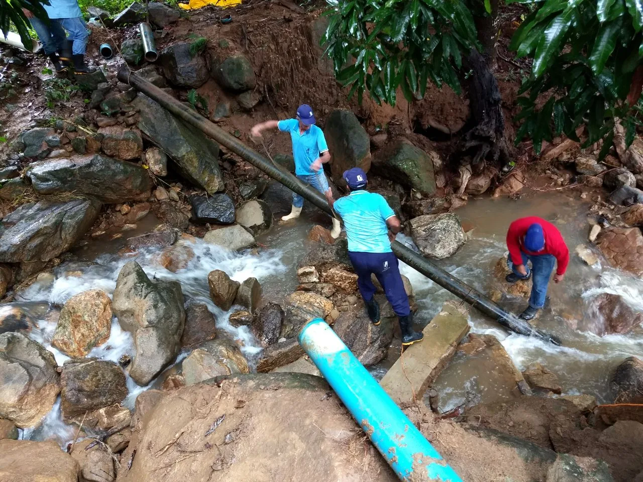 Chuva rompe adutora e pode faltar água em Alfredo Chaves