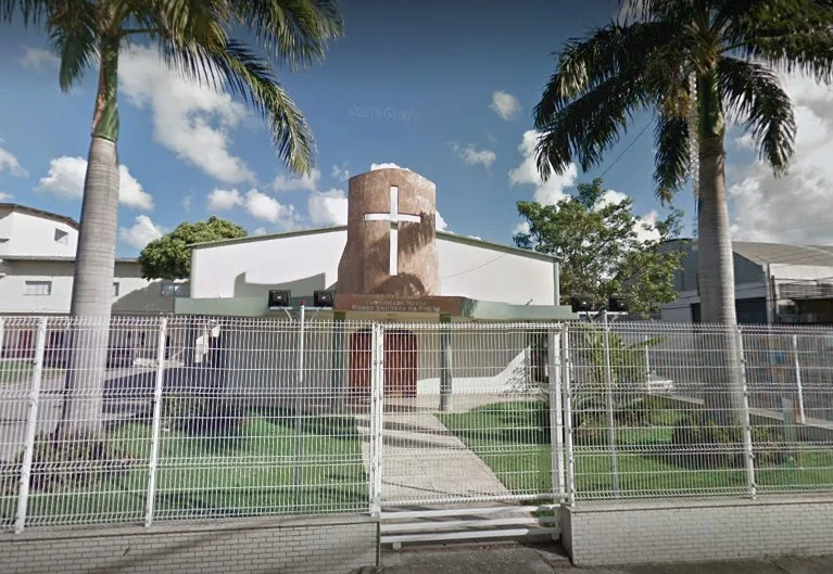 Mulher se emociona ao filmar furto em igreja na Serra: 'Onde vamos parar?'; templo foi roubado duas vezes na mesma semana