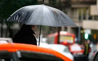 Chuva chega finalmente na Grande Vitória acompanhada de raios e ventos