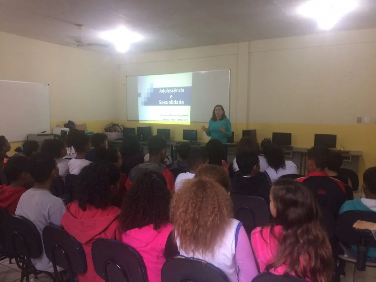 Palestra para estudantes aborda puberdade e abuso sexual em Guarapari