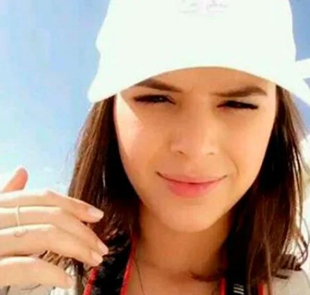 Bruna Marquezine registra seu encontro com crianças refugiadas