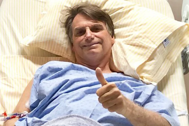 Bolsonaro continua com sonda; presidente descansou bem à noite