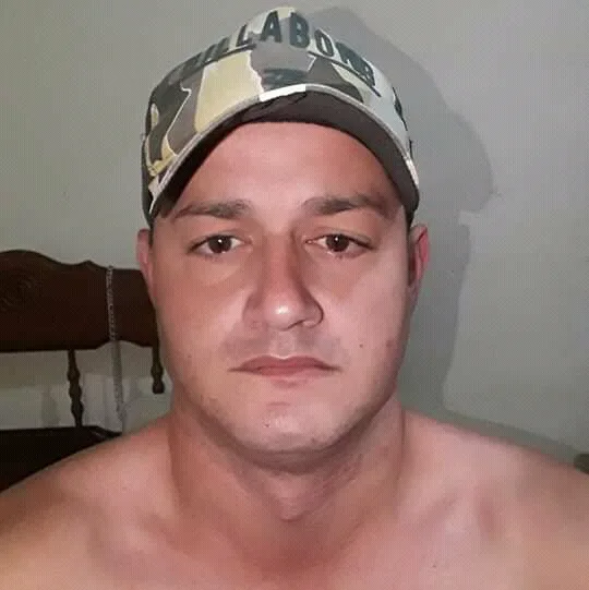 Garçom é morto em bar; Polícia suspeita que ele tenha sido confundido