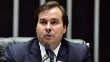 Envelope com fezes é enviado a gabinete de Rodrigo Maia