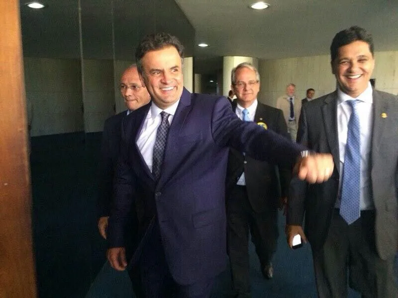 Encontro reúne Hartung e senador Aécio Neves em Brasília