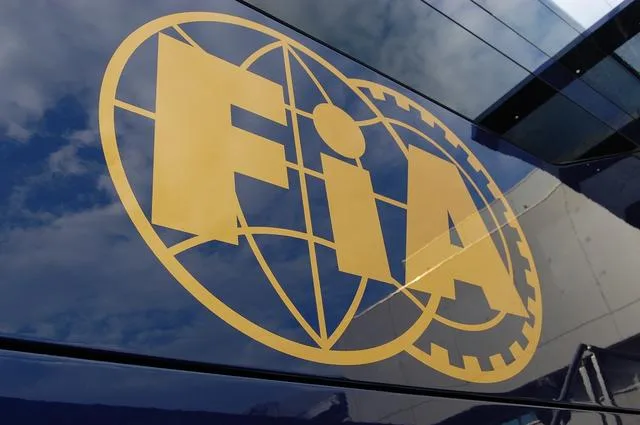 FIA confirma mudanças e divulga calendário atualizado da temporada 2016 da Fórmula 1