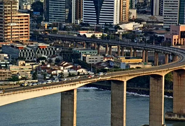 Interdições na Terceira Ponte e avenida Beira-Mar dão nó no trânsito