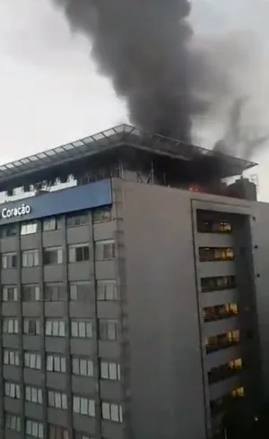 Incêndio atinge cobertura do Hospital do Coração em São Paulo