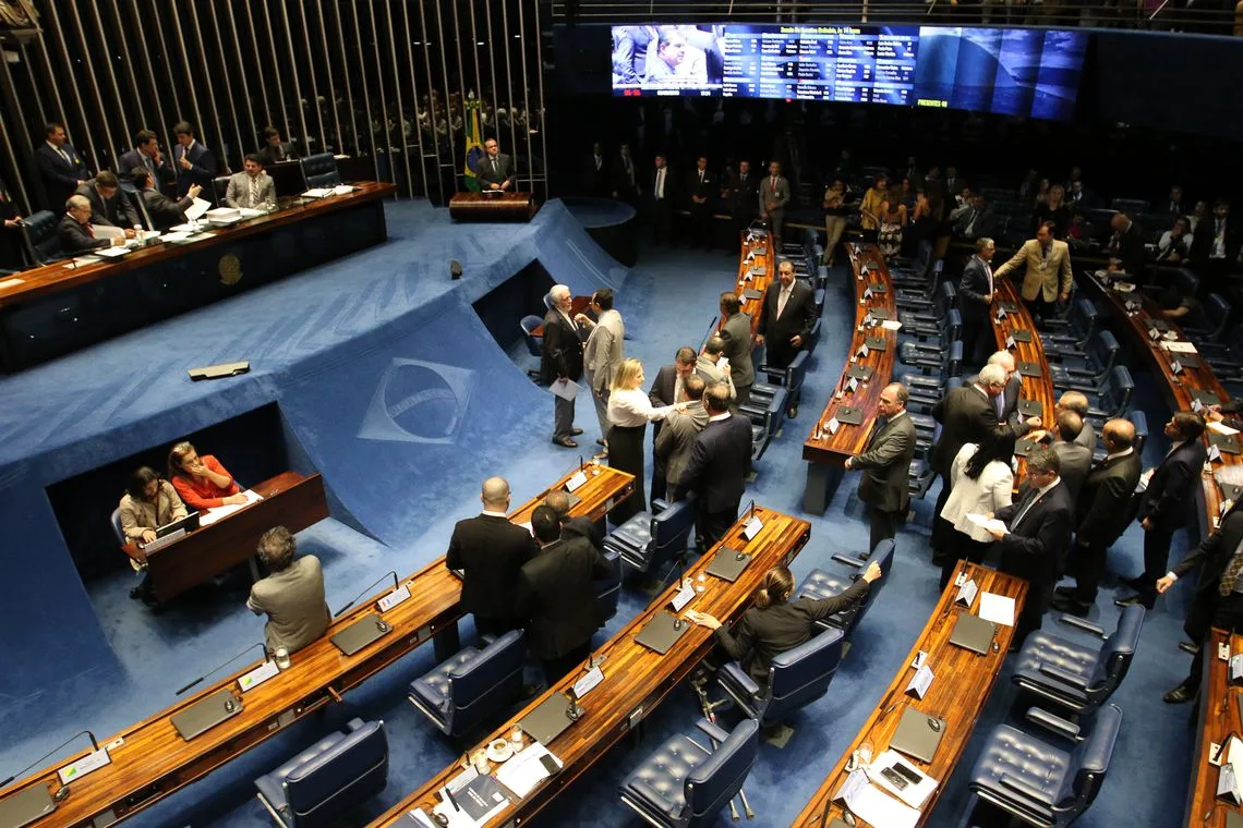 O Senado realiza sessão plenária, para apreciar e votar as medidas provisórias 871/19 e 872/19 que perdem a validade se não forem aprovadas hoje.