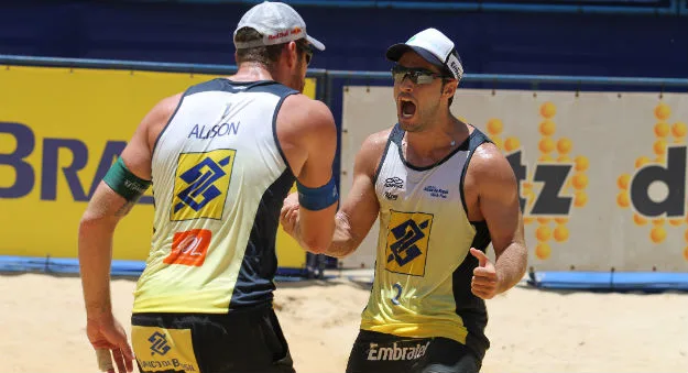 Alison e Bruno Schmidt avançam invictos à oitavas na Polônia