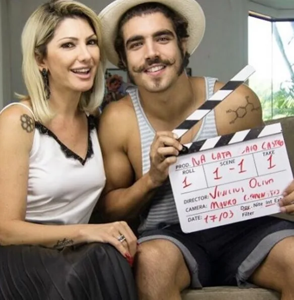 Caio Castro garante que Antonia Fontenelle já lhe mandou nudes!