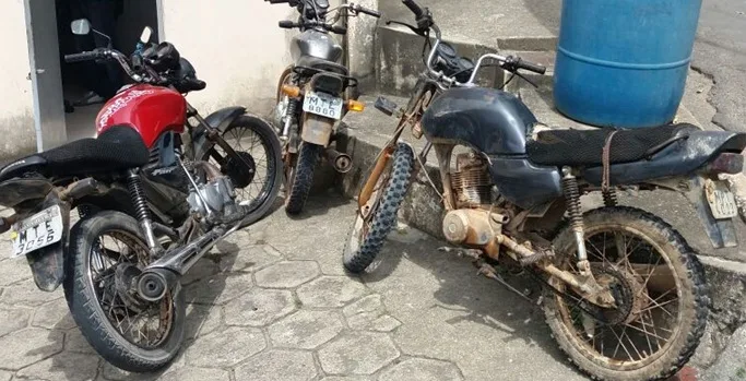 PM detém sete pessoas e recupera motocicletas em Nova Venécia