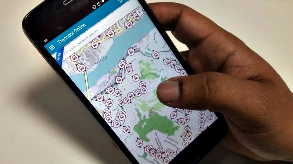 Aplicativo que permite ver horários dos ônibus em tempo real é liberado para celulares com IOS