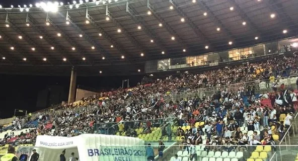 No Kleber Andrade, Vasco empata sem gols contra o CSA e é vaiado pela torcida