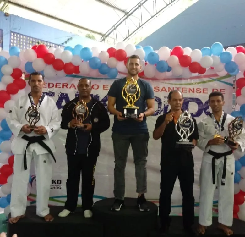 Equipe de Domingos Martins é Campeã da Etapa Estadual de Taekwondo