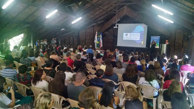 Professores do ES fazem curso ensinar alunos a cultura da paz nas escolas