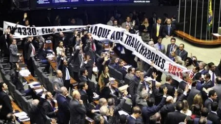 Senadores capixabas em cima do muro sobre projeto da terceirização