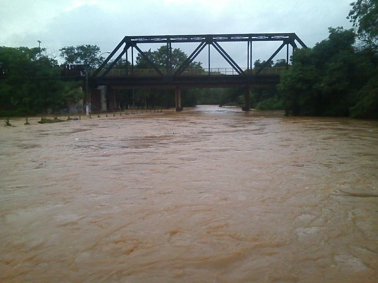 Fundão, Aracruz e Colatina registram os maiores acumulados de chuva no Espírito Santo