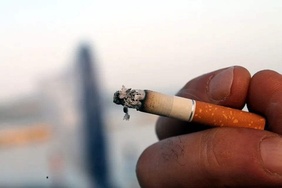 Por que é tão difícil largar o cigarro? Especialistas explicam o vício