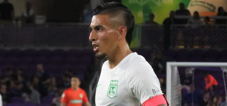 Dívida por Borja faz Atlético Nacional vetar negociação de lateral com Palmeiras