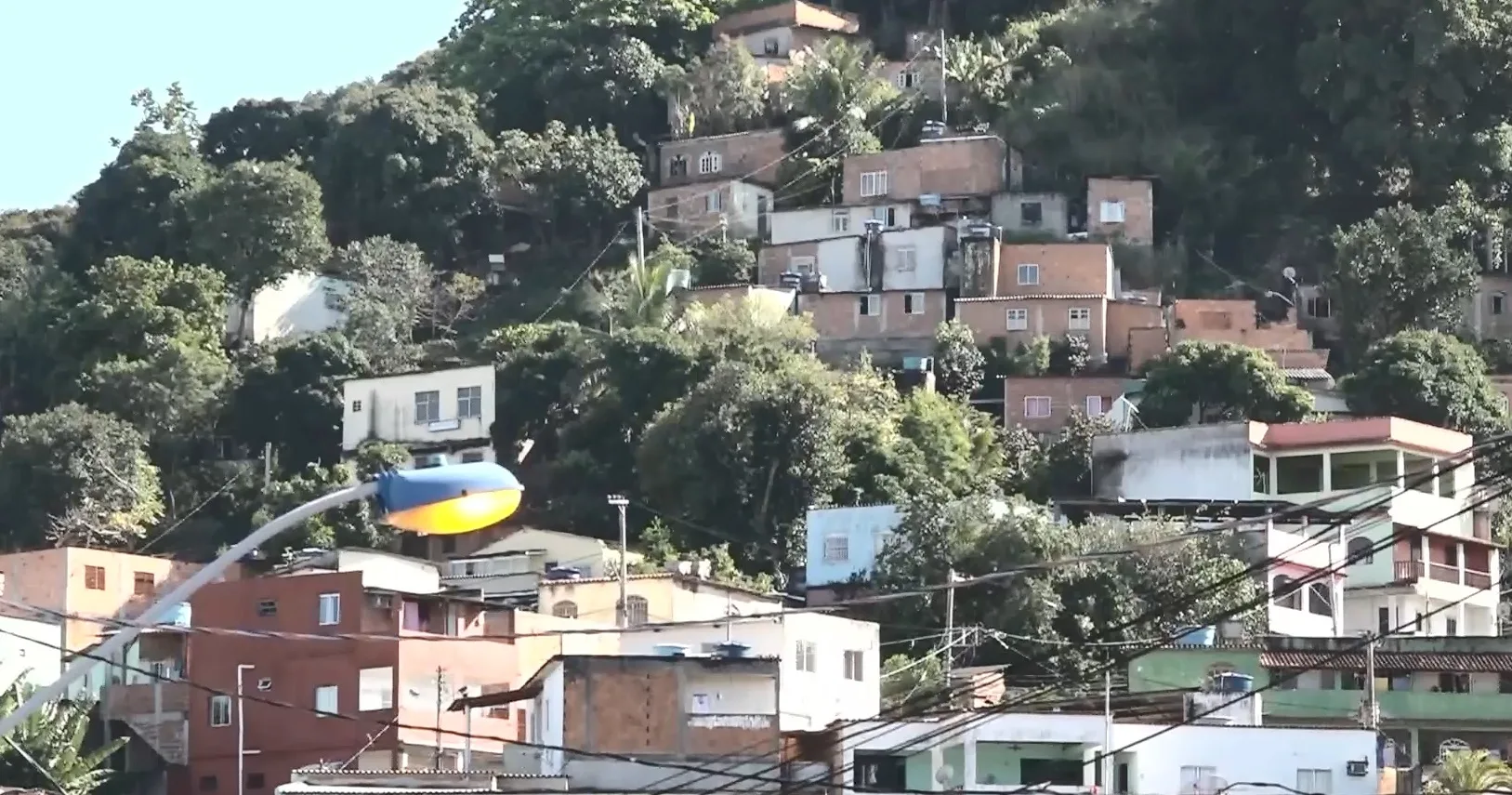 Suspeito morre durante confronto com a PM em morro de Vila Velha