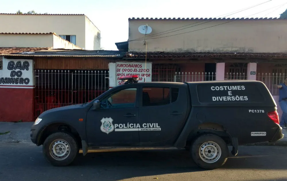 Polícia fecha bar que funcionava como casa de prostituição na Serra