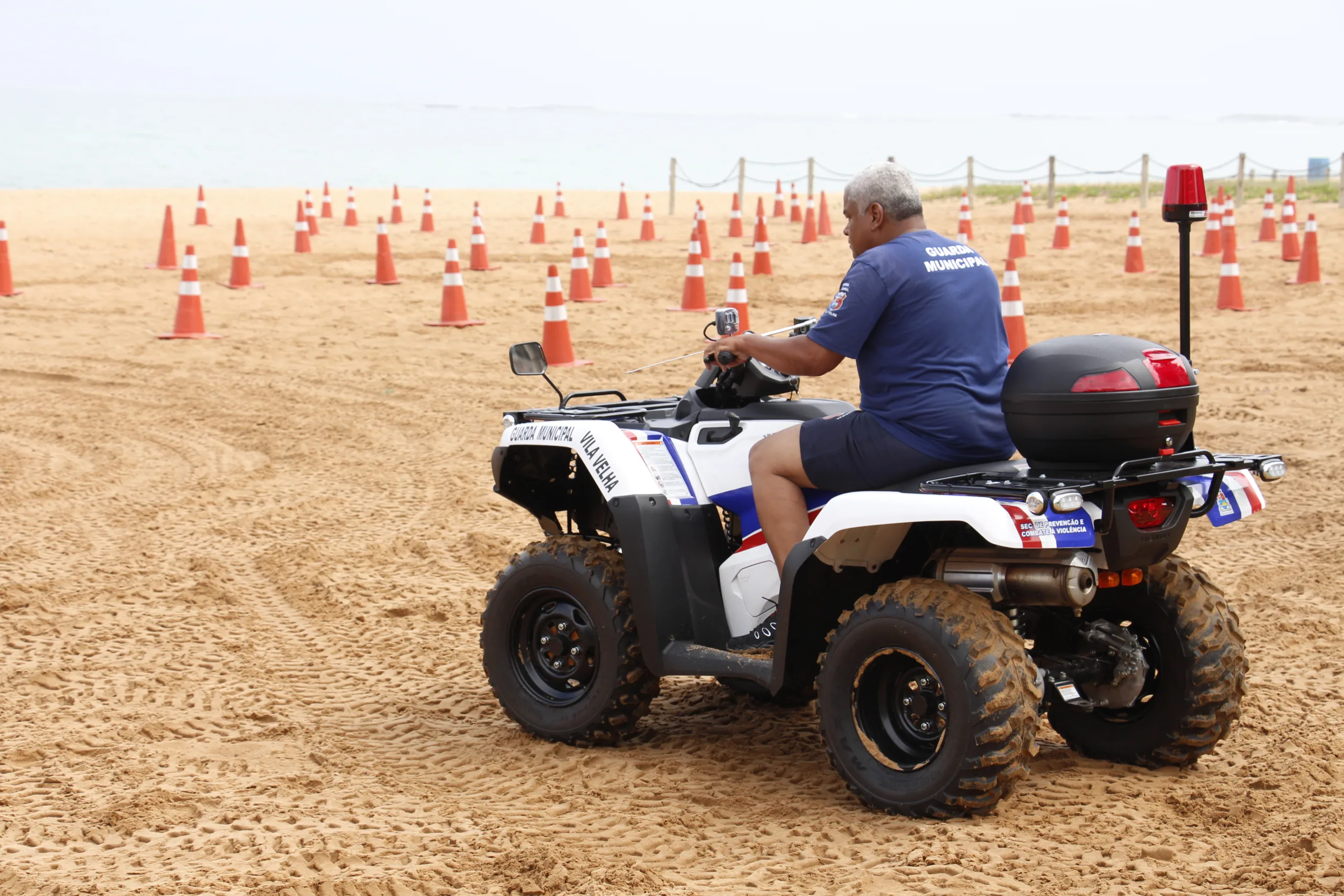 Guardas e salva vidas começam a utilizar quadriciclos nas praias de Vila Velha