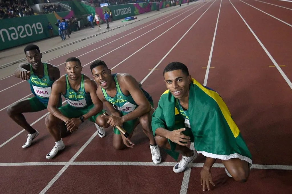 Com capixaba na equipe, Brasil ganha ouro no revezamento 4x100m rasos no Pan de Lima