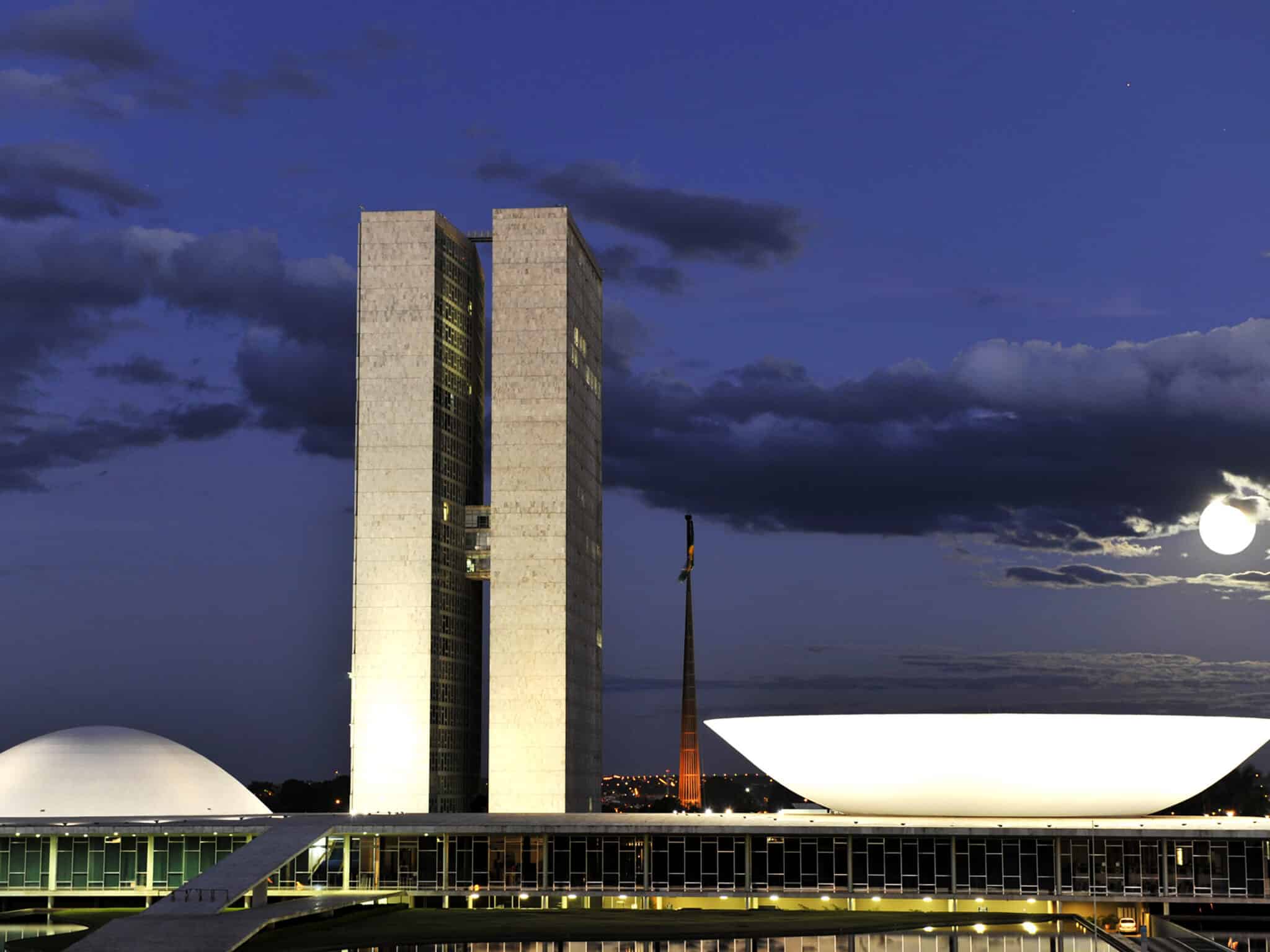 “Seita bolsonarista”, “golpistas” e “a direita perde”: veja as manifestações dos parlamentares capixabas sobre as invasões em Brasília