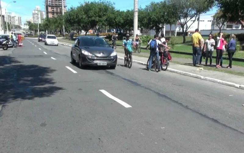 PM reage a assalto em ponto de ônibus de Vila Velha e dá dois tiros em bandido