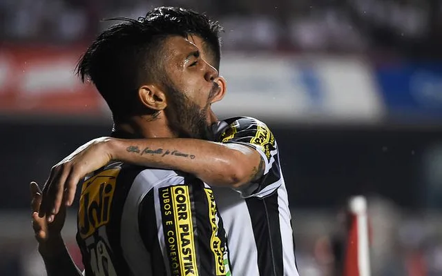 Com boa vantagem, Santos encara São Paulo na Vila em semifinal da Copa do Brasil